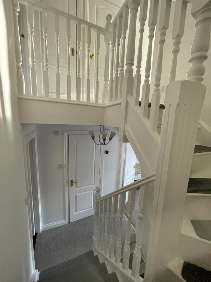 Вілла Beautiful Town House With Private Garden And Patio Canford Magna Екстер'єр фото